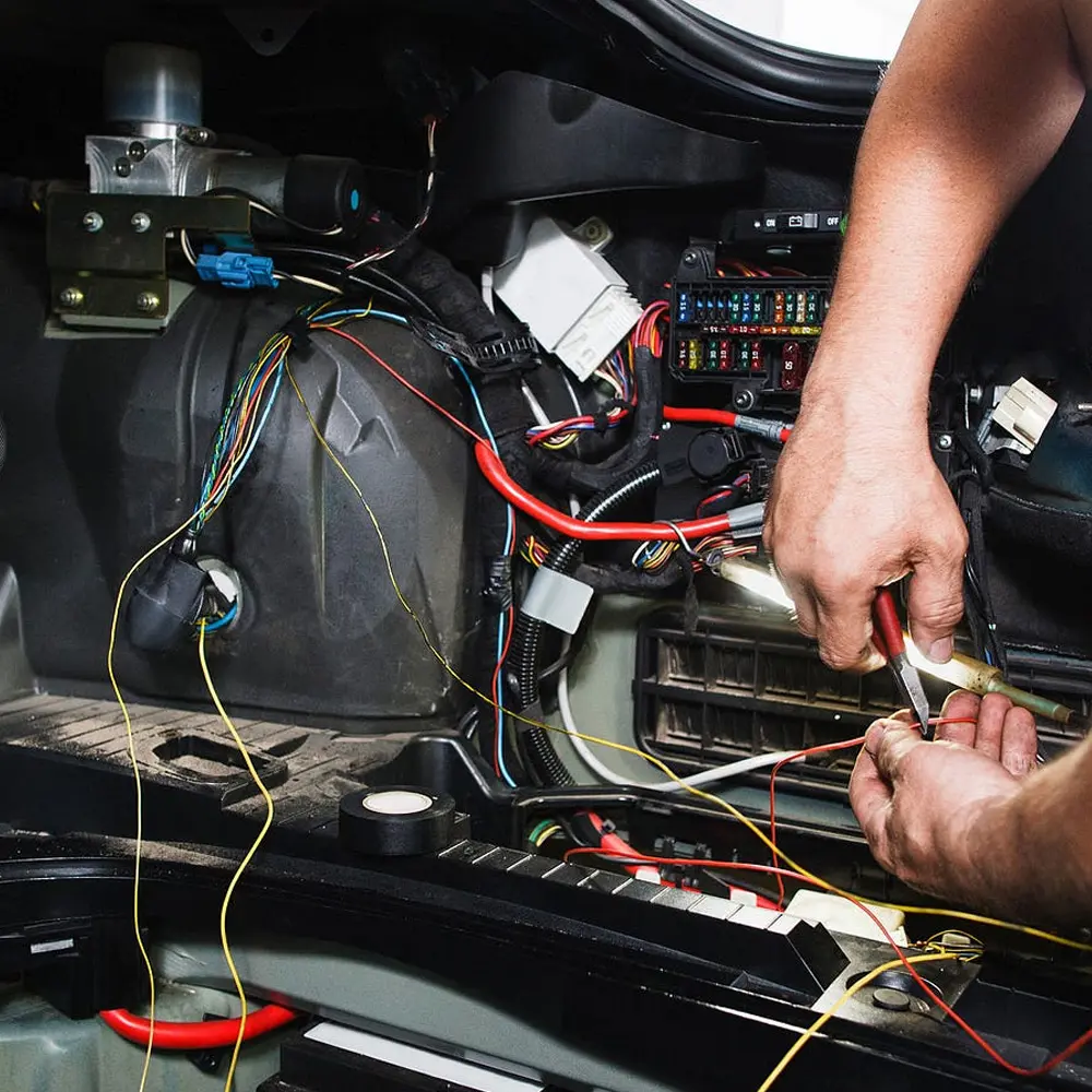 Auto eletriķa pakalpojumi, strāva, akumalatori - elektro sistēmas.